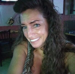 Meet your Posher, Deanne dutcher